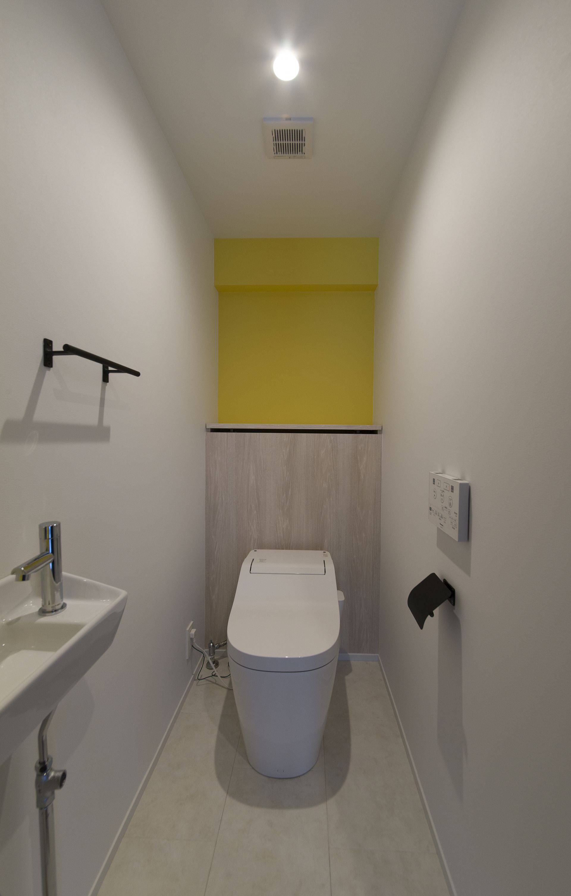【リノベ・リフォーム】トイレのインテリアについて♪壁紙の色は？おしゃれなトイレ空間にするための工夫をご紹介いたします。
